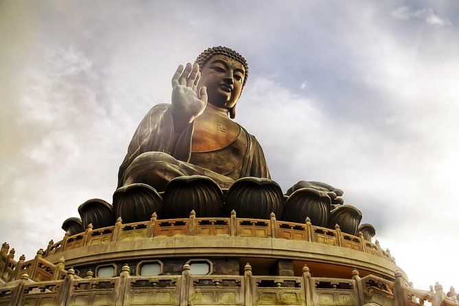 Imagen del tour: Tour en teleférico por la isla de Lantau y paseo en barco por Tai O con traslados en ferry desde Macao