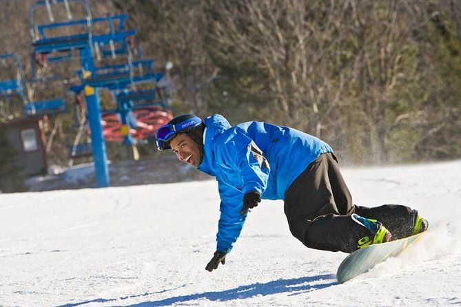 Imagen del tour: Esquí y snowboard en Poconos a Camelback Mountain