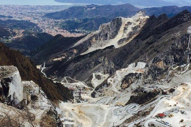 Imagen del tour: Excursión en tierra privada de Livorno a Pietrasanta y las canteras de mármol de Carrara