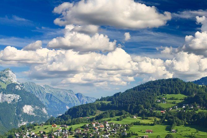 Imagen del tour: Excursión de 2 días desde Zúrich a Ginebra: Lucerna, Interlaken, Berna y Gruyères