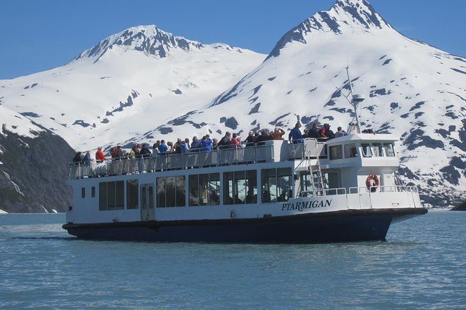 Imagen del tour: Crucero al glaciar Portage y excursión para explorar la fauna y flora