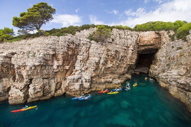Imagen del tour: Recorrido De Medio Día Con Actividad De Kayak Con X-adventure Desde Dubrovnik