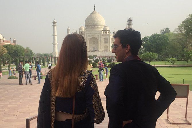 Imagen del tour: Tour al amanecer en el Taj Mahal desde Delhi.
