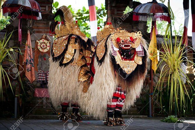 Imagen del tour: Baile tradicional de Bali, cascada y templo hindú con almuerzo