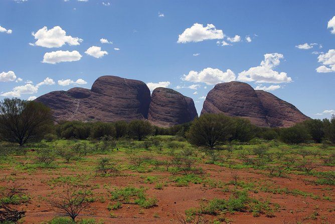 Imagen del tour: Uluru (Ayers Rock) y las Olgas: visita con cena al atardecer desde Alice Springs