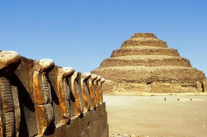 Imagen del tour: Excursión de un día a las pirámides de Giza, la Esfinge, las pirámides de Sakkara y las pirámides de Dahshur