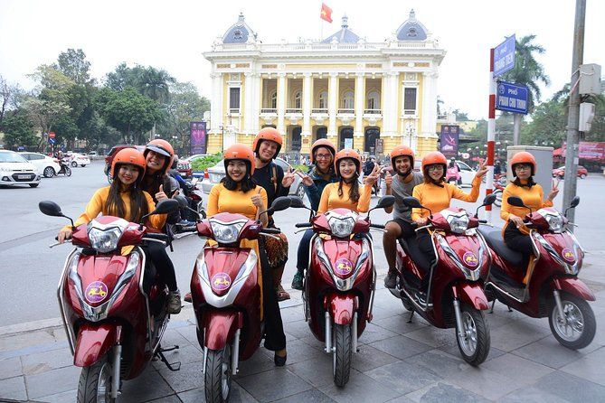Imagen del tour: Excursiones en moto por Hanoi dirigidas por mujeres: Hanoi City Insight Motorbike Tours
