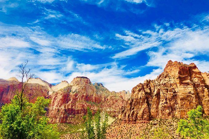 Imagen del tour: Excursión para grupos pequeños a los parques nacionales Zion y del cañón Bryce desde Las Vegas