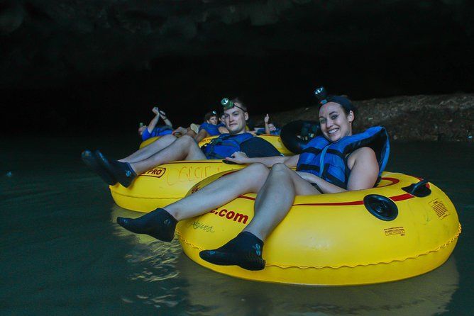 Imagen del tour: Recorrido por Altun Ha y Tubing en cuevas desde la ciudad de Belice