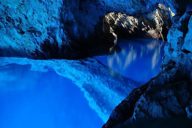 Imagen del tour: Excursión privada por la gruta Azul, Hvar y 5 islas