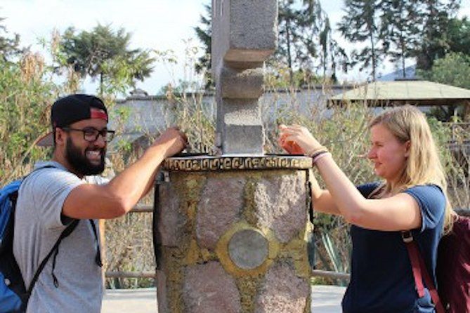 Imagen del tour: Transporte a la mitad del mundo, el museo Intiñan y teleférico