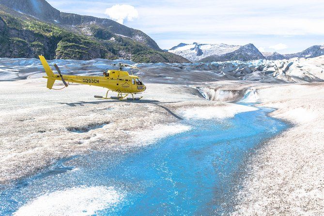 Imagen del tour: Recorrido en helicóptero por Juneau y visita guiada a pie sobre el hielo