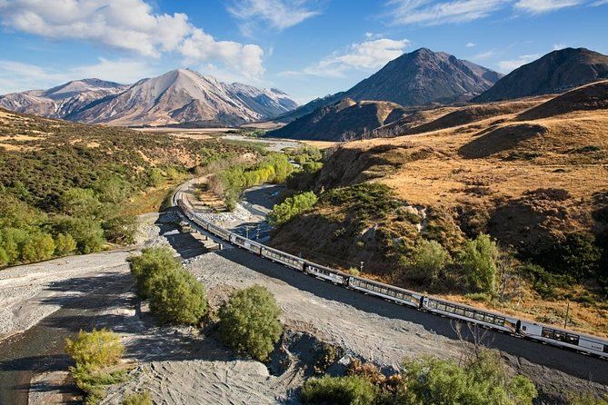 Imagen del tour: Excursión de un día al tren TranzAlpine, Arthur's Pass y Castle Hill