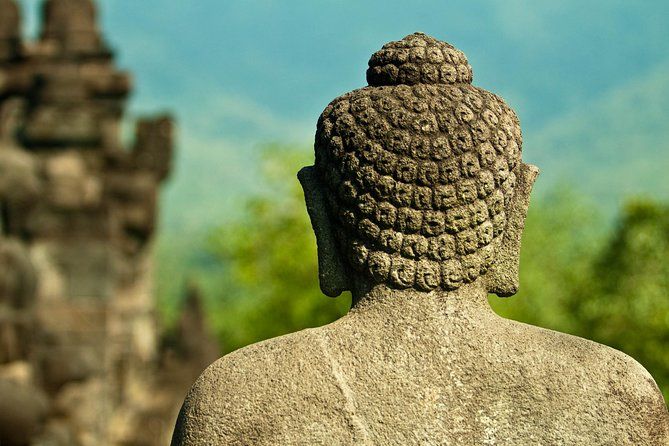 Imagen del tour: Magnífico viaje de medio día a los templos de Borobudur, Pawon y Mendut