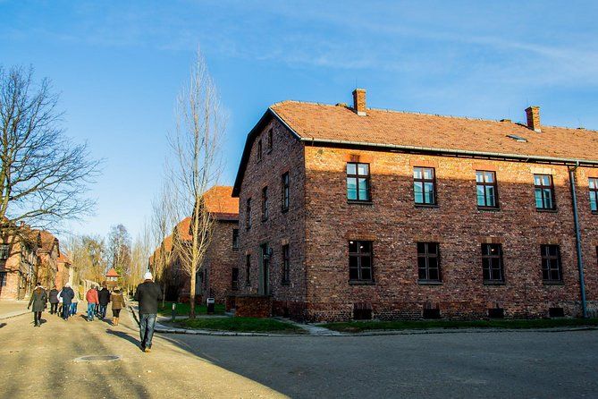 Imagen del tour: Visita guiada al Museo y al monumento conmemorativo de Auschwitz-Birkenau desde Cracovia