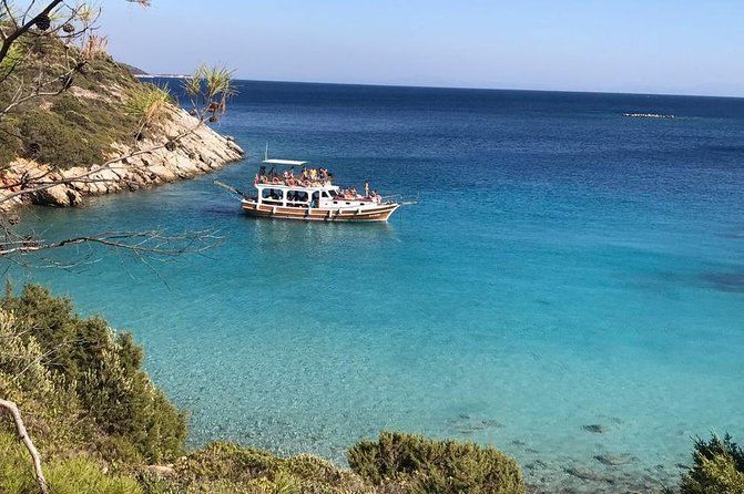 Imagen del tour: Viaje diario en barco a la hermosa isla de Orak