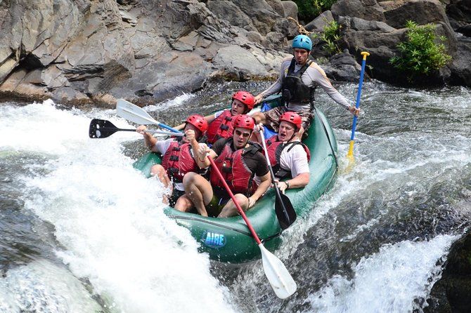 Imagen del tour: Whitewater Rafting Clase III y IV