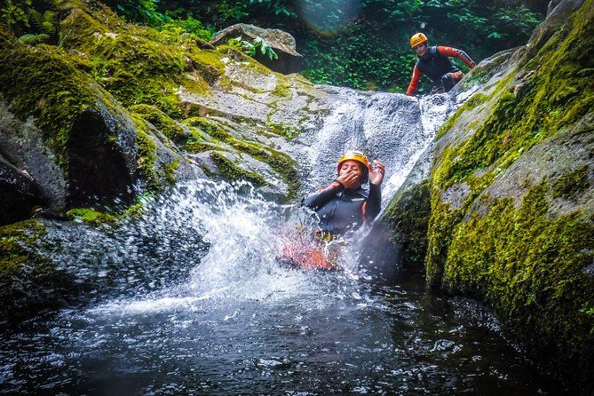 Imagen del tour: Experiencia de barranquismo en Ribeira dos Caldeirões (Sao Miguel - Azores)