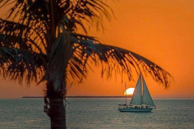 Imagen del tour: Sunset Sail en Key West con bebidas incluidas