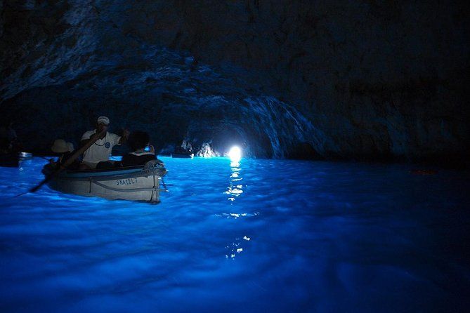 Imagen del tour: Excursión en barco a la gruta azul de Capri desde Sorrento