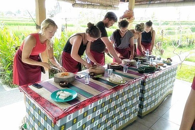 Imagen del tour: Clase de cocina de Bali y recorrido turístico por Ubud