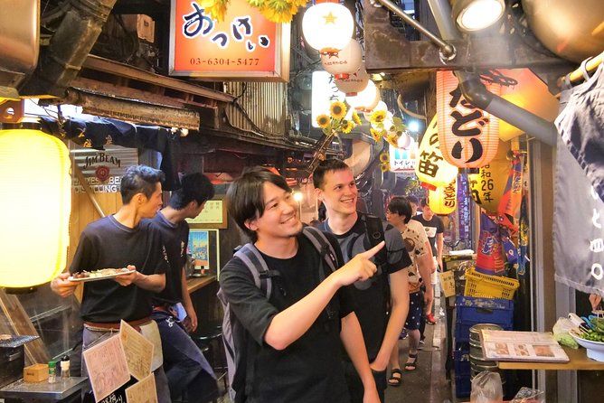 Imagen del tour: Recorrido por los bares de Tokio en Shinjuku - Explore los bares ocultos en los callejones de comida
