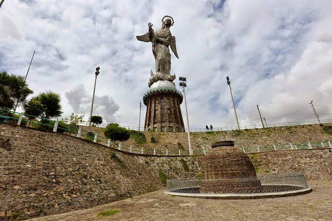 Imagen del tour: City Tour en Quito. Panecillo,Teleférico, centro Histórico y Mitad del Mundo