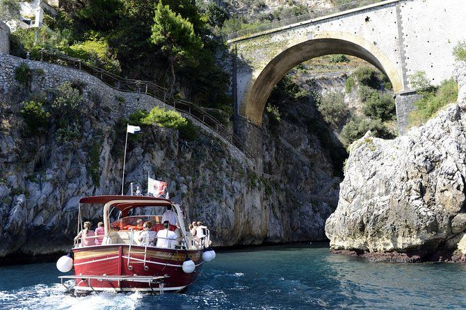 Imagen del tour: Desde Salerno: tour en barco por la costa de Amalfi en grupos pequeños con paradas en Positano y Amalfi