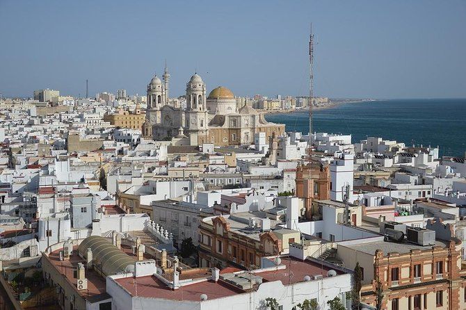 Imagen del tour: Tour privado de medio día por Cádiz con recogida y devolución