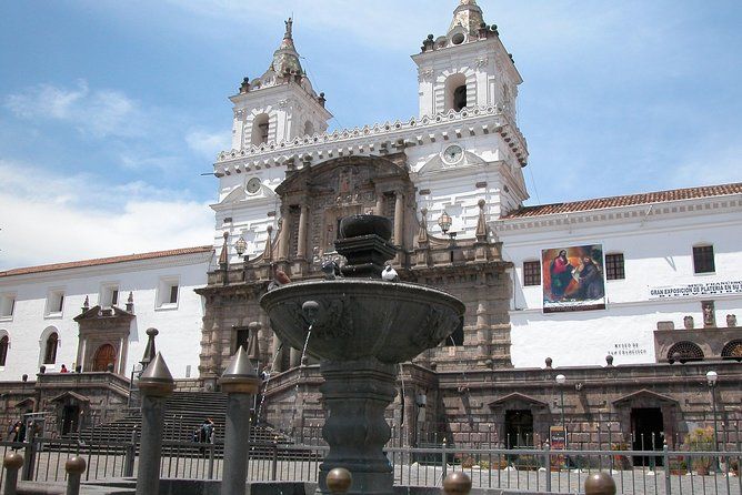 Imagen del tour: Recorrido privado por la ciudad de Quito con paseo en teleférico