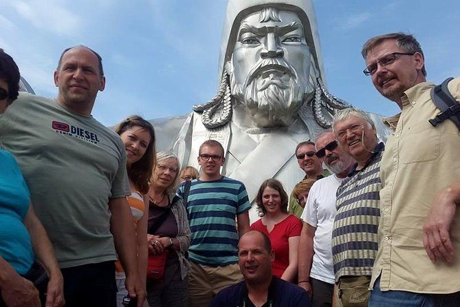 Imagen del tour: Tour al Parque Nacional de Terelj y a la estatua de Chinggis Khaan