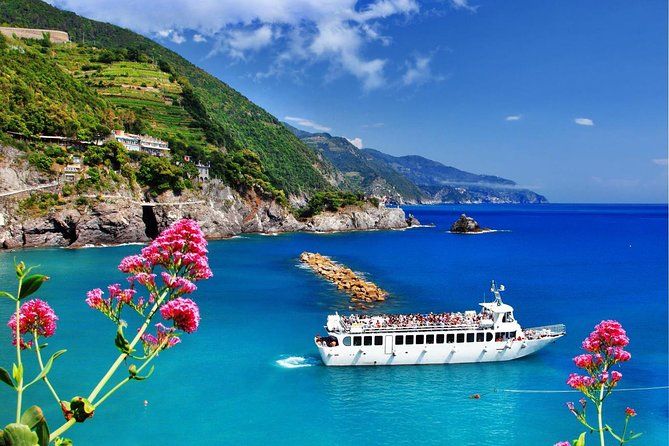 Imagen del tour: Excursión guiada por Cinque Terre en monovolumen y barco