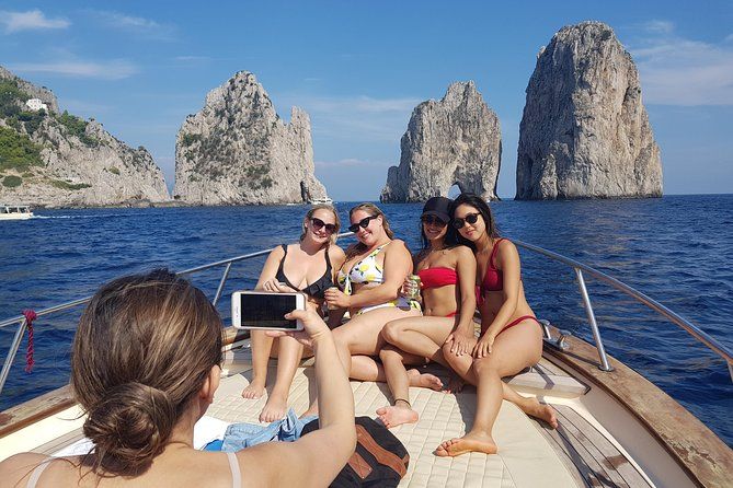 Imagen del tour: Sorrento: tour exclusivo en barco por Capri y gruta azul opcional