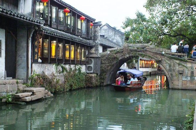 Imagen del tour: Traslado privado de Suzhou a la ciudad de agua de Zhouzhuang con opción de entrega en Shanghai