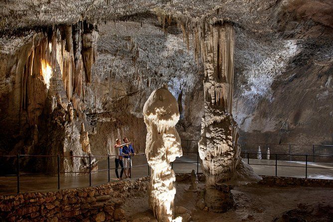 Imagen del tour: Desde la región de Kvarner: belleza subterránea de la cueva de Postojna