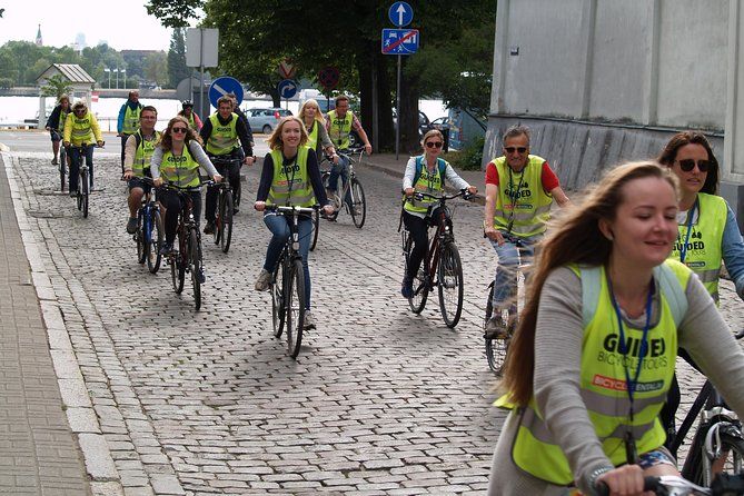 Imagen del tour: Recorrido en bicicleta por lo más destacado de Riga