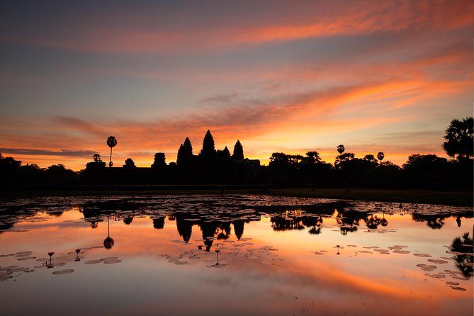 Imagen del tour: Excursión en bicicleta por Angkor al amanecer Discovery