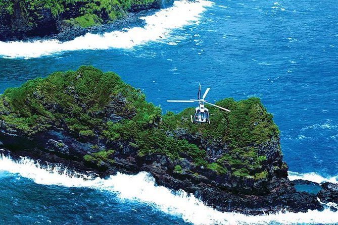 Imagen del tour: Hana Rainforest Helicopter Flight con aterrizaje de Maui