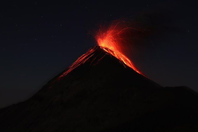 Imagen del tour: Aventura de senderismo al volcán Acatenango con estancia nocturna