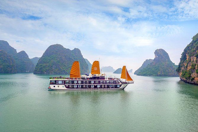 Imagen del tour: Crucero de lujo Peony Cruise en la bahía de Halong y la bahía de Lan Ha (2D1N)