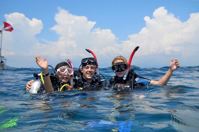 Imagen del tour: Buceo recreativo, 3 inmersiones en el parque marino Tunku Abdul Rahman en Kota Kinabalu