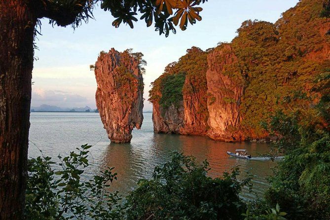 Imagen del tour: Paseo en barco por los secretos de la bahía de Phang Nga desde Phuket por Phuket Sail Tours