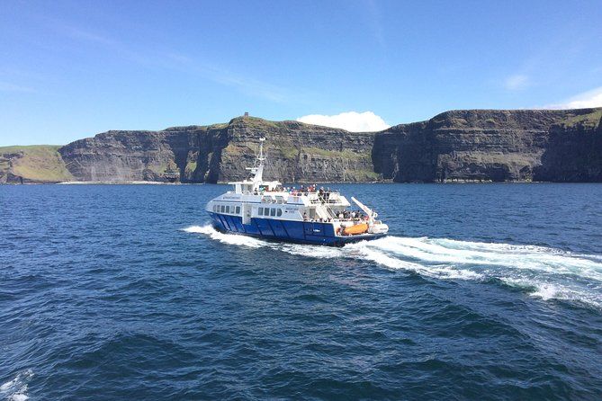 Imagen del tour: Desde Ennis: Aran Islands y Cliffs of Moher, incluido el crucero Cliffs of Moher