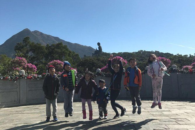 Imagen del tour: Recorrido a pie personalizado privado de la Isla de Lantau con guía que habla inglés