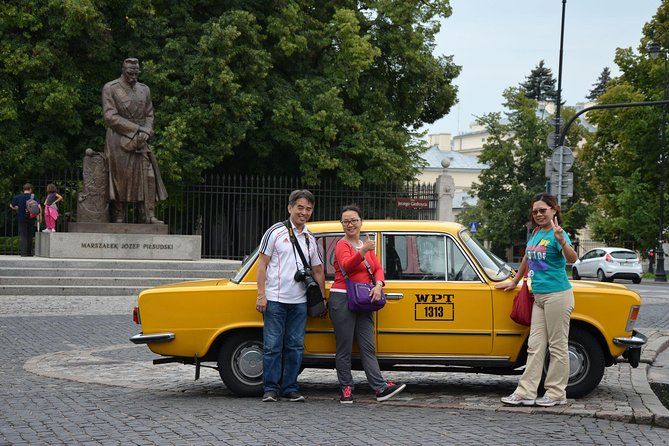 Imagen del tour: Excursión privada: Visita turística de Varsovia en un Fiat clásico