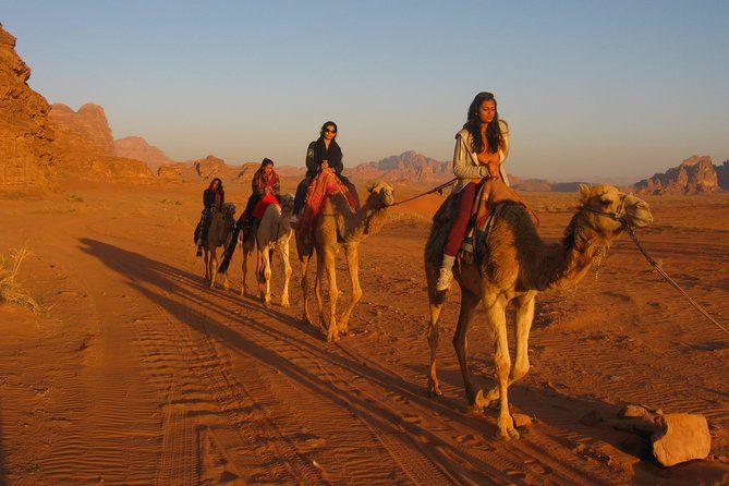 Imagen del tour: Petra, Wadi Rum, Mar Muerto 4 Días 3 noches