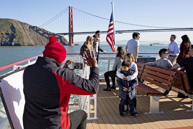 Imagen del tour: Acceso "Directamente a la puerta": Crucero por la bahía de San Francisco y el Golden Gate