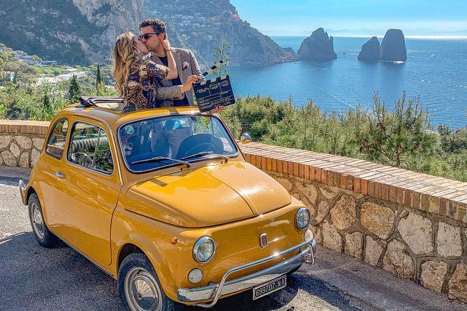 Imagen del tour: Recorrido fotográfico vintage Dolce Vita con el icónico Fiat 500 amarillo