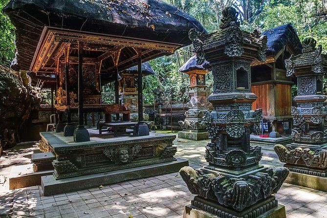 Imagen del tour: Tour al bosque sagrado de los monos de Ubud y al pueblo artístico