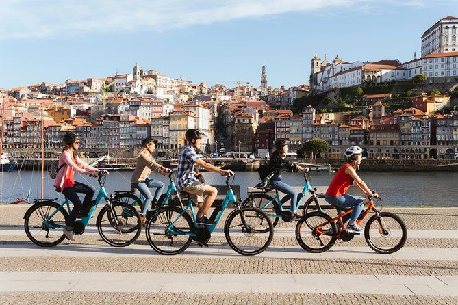 Imagen del tour: Recorrido guiado de 3 horas en bicicleta por los lugares de interés de Oporto